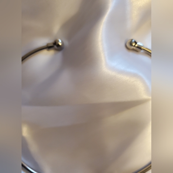 Silver Collar Necklace - Picture 4 of 4